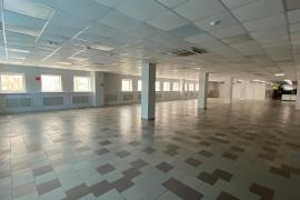 Помещение свободного назначения в аренду, 439 м², 2 этаж, 3 входа, 40 кВт