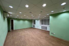 Помещение 157 м² на ул. Гагарина (1-я линия, 2 входа)