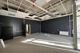 Торговая площадь / офис в аренду, 58-67 м², 1 этаж, отдельный вход, 24/7