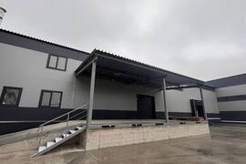 Склад от 400 м² с пандусом