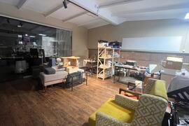 Цех-склад 376 м² с офисом и душем