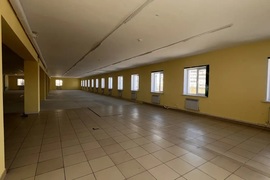 Фитнес / Офис / Общепит 536 м² в жилом массиве — 1 линия