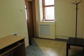 Офис 11 м², ул. Кирова, 3 этаж, 220 В, парковка