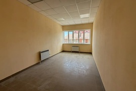 Кабинет 12–25 м² на первой линии