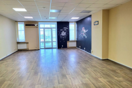 Офис 55,7 м² с балконом в БЦ «Кристалл» (Прямая аренда)