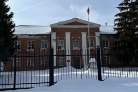 ОСЗ 920 м² на участке с елями (под медцентр, отель, офис)