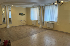 Свободного назначения 100 м² в аренду | 1 этаж | гостиница | парковка | охрана