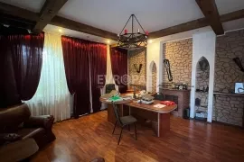 Офис Гостиница Склад 250 м²