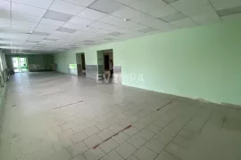 Помещение  Торговое  Склад 300 м²