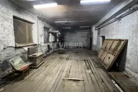 Помещение 300 м²