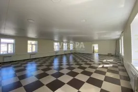 Офис Торговое Помещение  429 м²