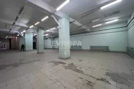 Помещение Торговое Склад 550 м²