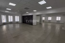 Офис Образование Торговое 250 м²