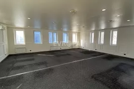 Здание Готовый Бизнес 369 м²