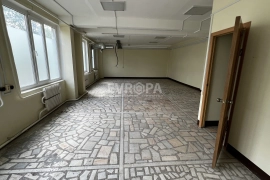Административно-бытовое здание 1800 м² купить | 2 этажа | газ | арендаторы