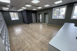 Помещение 55 м² под магазин, офис, 1 линия