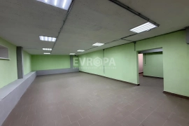 Снять помещение в аренду 150 м² | 1 линия | евроремонт | цоколь | отд. вход | ПВЗ / магазин
