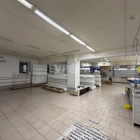 Торговая площадь 190 м² + Склад 54 м² в аренду | 1 линия | 30 кВт | 2 входа
