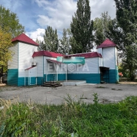 Здание 90 м² арендатор земля 11 соток