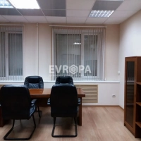 Офис / административное здание в аренду, 342 м², 2 этажа, кабинетная система