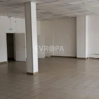 Торговая площадь в аренду, 136 м², первая линия, рядом Магнит и Гулливер, 15 кВт
