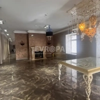 Помещение свободного назначения / офис снять в аренду, 150-524 м², центр, панорамные окна, 3 входа. Парковка!