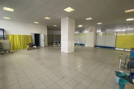 Помещение свободного назначения в аренду, 500 м², 100 кВт, 4 м, 2 входа