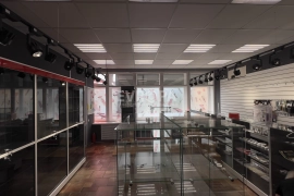 Торговая площадь 50 м², ул. Минаева, витрина, 15 кВт