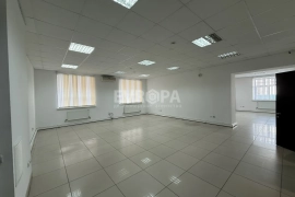 Помещение 123 м² в аренду, центр, отдельный вход, 15 кВт