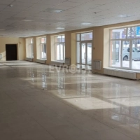 Помещение 460 м² под магазин, клинику, офис