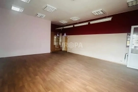 Помещение 52 м² на Марата под офис или магазин