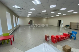 Помещение 280 м² под офис, магазин или медцентр
