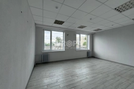 Нежилое помещение до 450 м² под офис
