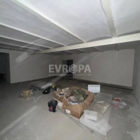 Помещение 125 м² под магазин, склад или офис