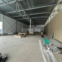 Помещение 330 м² под магазин, пекарню, склад
