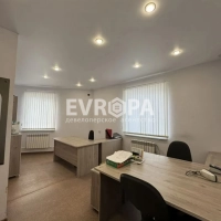Помещение 240 м² под офис, кабинет услуг