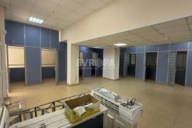 Помещение 380 м² под офис, медцентр