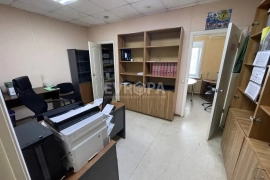 Помещение 90 м² под офис, кабинет услуг