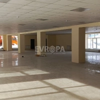 Помещение 460 м² под магазин, офис, склад