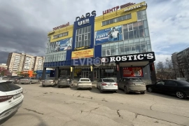 Помещение 65 м² у входа в ТЦ DARS