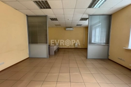 Нежилое помещение 91 м² под офис